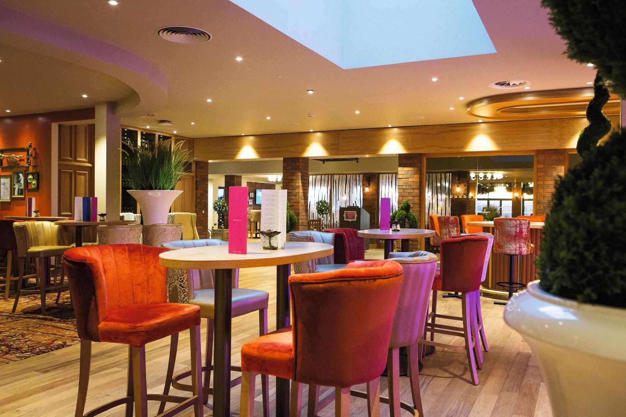 Studley Castle Hotel Bagian luar foto