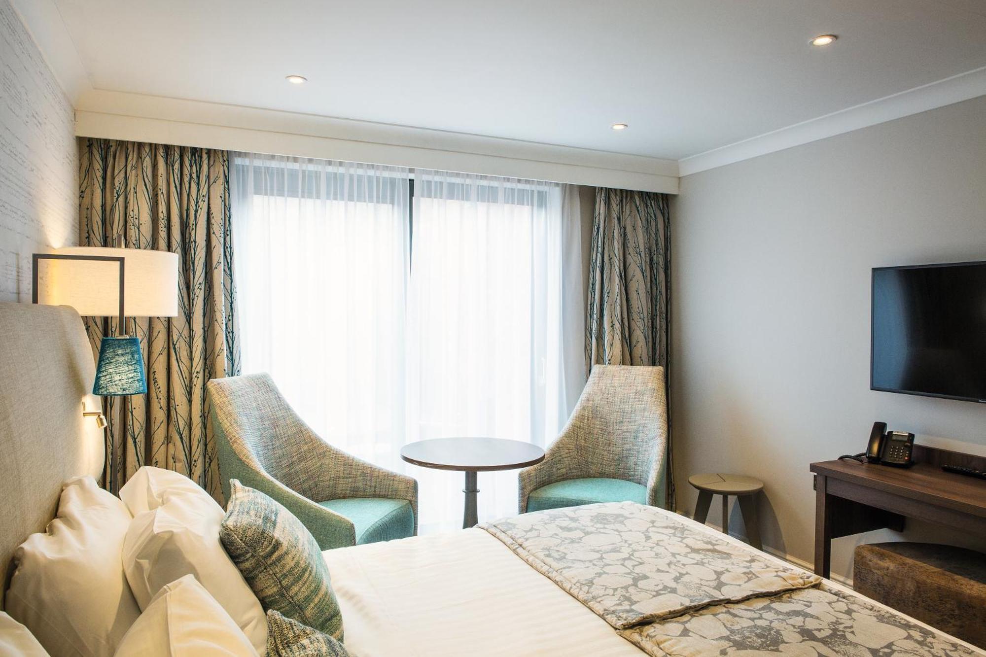 Studley Castle Hotel Bagian luar foto