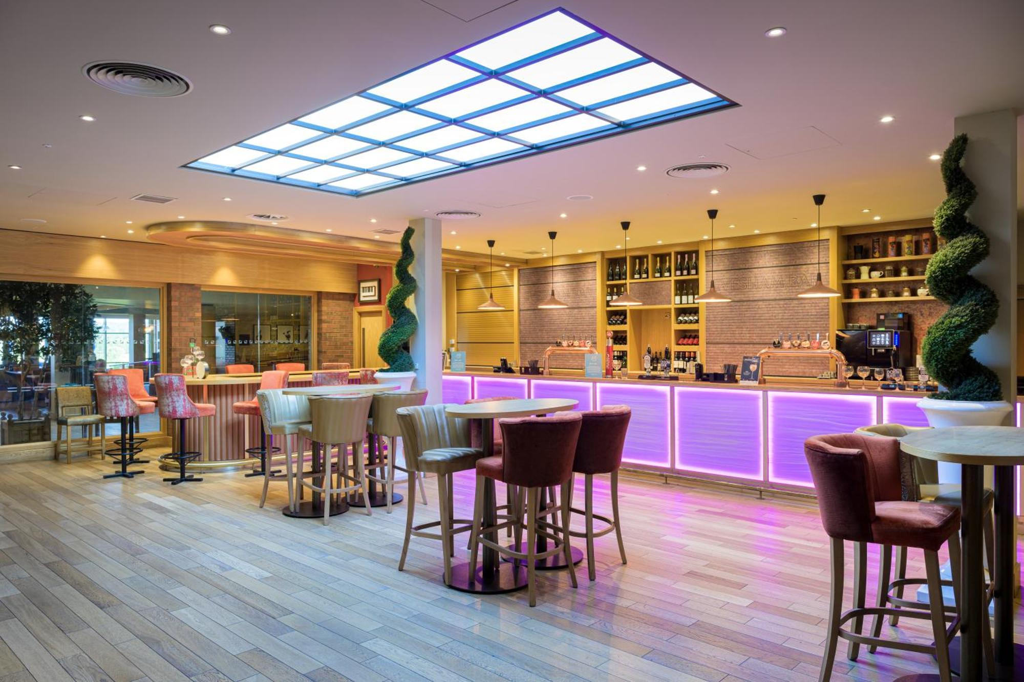 Studley Castle Hotel Bagian luar foto
